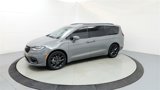 Used 2021 Chrysler Pacifica Touring w/ S Appearance Package image 4