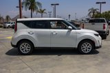 Used 2023 Kia Soul LX w/ LX Technology Package image 3