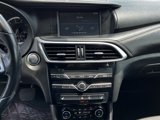 Used 2019 INFINITI QX30 image 6