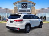 Used 2019 Toyota Highlander XLE image 4