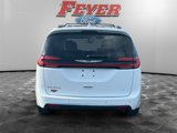 Used 2022 Chrysler Pacifica Touring-L image 4