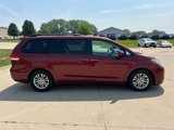 Used 2012 Toyota Sienna XLE image 6