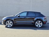 Used 2024 Porsche Macan image 2