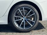 Certified 2022 BMW 330i xDrive Sedan w/ Driving Assistance Package image 4