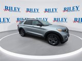 Certified 2022 Ford Explorer XLT w/ Equipment Group 202A image 2