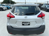 Used 2020 Nissan Kicks SV image 3