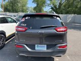 Used 2017 Jeep Cherokee Limited image 5