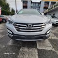 Used 2017 Hyundai Santa Fe SE image 3