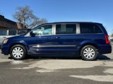 Used 2015 Chrysler Town & Country Touring image 2