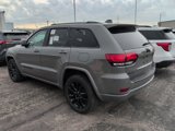 Used 2019 Jeep Grand Cherokee Altitude image 2