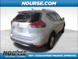 Used 2020 Nissan Rogue SV image 2