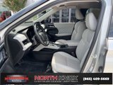Used 2023 Mitsubishi Outlander SEL image 3