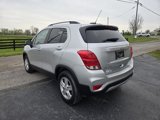 Used 2021 Chevrolet Trax LT w/ LT Convenience Package image 3