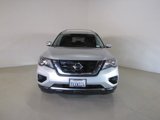 Used 2020 Nissan Pathfinder S image 2