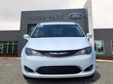 Used 2018 Chrysler Pacifica Touring-L w/ Tire & Wheel Group image 2