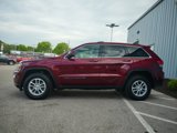 Used 2019 Jeep Grand Cherokee Laredo image 4