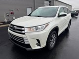 Used 2018 Toyota Highlander XLE image 3