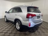 Used 2014 Kia Sorento LX w/ Touring Package (LX) image 5