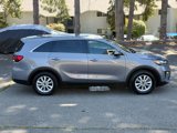 Used 2020 Kia Sorento AWD V6 image 2
