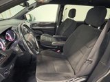 Used 2018 Dodge Grand Caravan SE image 3