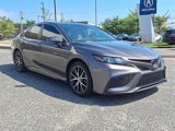 Used 2023 Toyota Camry SE image 3