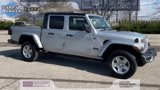 Used 2022 Jeep Gladiator Sport image 2