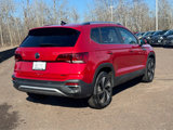 Certified 2024 Volkswagen Taos SE image 5