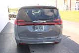 Used 2022 Chrysler Pacifica Touring-L image 5