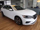 Used 2021 Volkswagen Passat 2.0T SE image 3