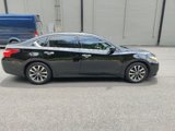 Used 2017 Nissan Altima 2.5 SV image 2