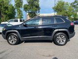 Used 2019 Jeep Cherokee Trailhawk image 4