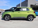 Used 2024 Hyundai Venue SEL image 2