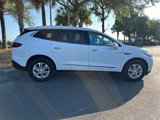 Used 2019 Buick Enclave Essence image 2