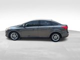 Used 2015 Ford Focus SE image 2