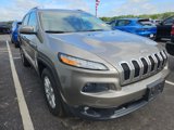 Used 2017 Jeep Cherokee Latitude w/ Cold Weather Group image 3