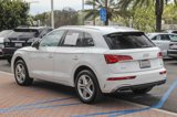 Used 2022 Audi Q5 e Premium w/ Convenience Package image 4