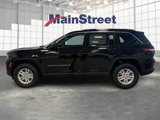 New 2025 Jeep Grand Cherokee Laredo image 2