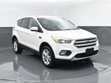 Used 2017 Ford Escape SE image 3