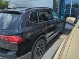 Used 2021 Volkswagen Tiguan SE w/ Panoramic Sunroof Package image 2