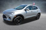 Used 2024 Buick Encore GX Sport Touring image 3