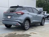 Used 2023 Nissan Kicks SV image 4
