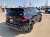 Used 2022 Volkswagen Taos SE image 6