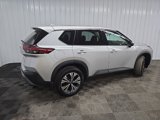 Used 2021 Nissan Rogue SV image 3