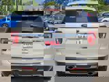 Used 2018 Ford Explorer XLT w/ Equipment Group 202A image 5