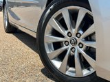 Used 2015 Toyota Camry XLE image 2