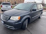 Used 2014 Chrysler Town & Country Touring image 4