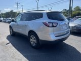 Used 2017 Chevrolet Traverse LT image 6
