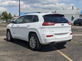 Used 2017 Jeep Cherokee Overland image 3
