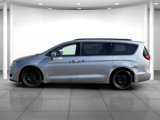 Used 2017 Chrysler Pacifica Touring-L image 2