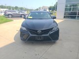 Used 2018 Toyota Camry SE w/ Moonroof Package image 2
